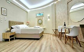 Golden City Center Suites